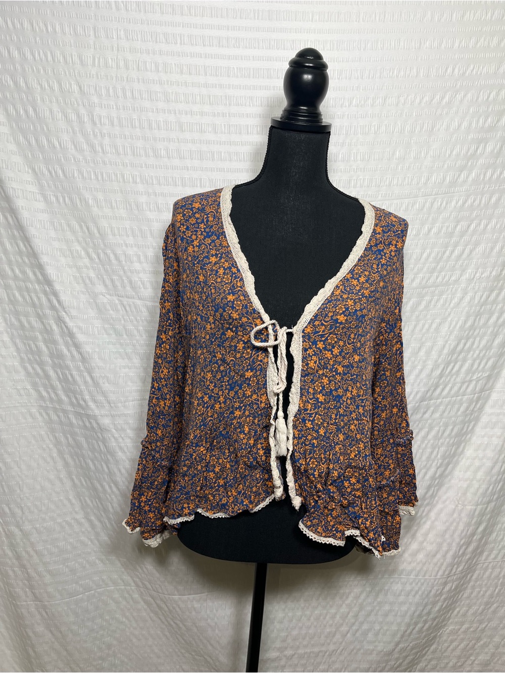 Chelsea & Violet Floral Boho Bell Sleeve Cardigan blouse Size Medium
